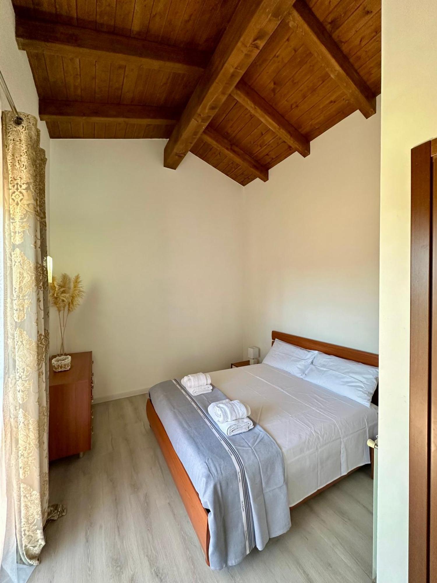 Сasa de vacaciones Seaside Haven - Private Retreat With Garden In